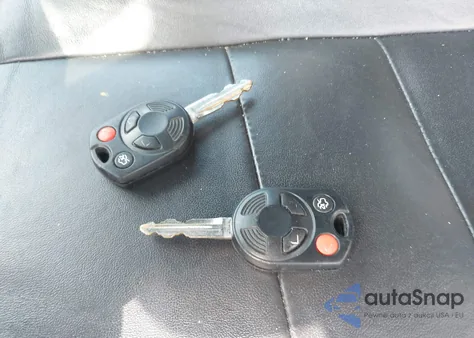 2011 Ford Escape Xlt z USA, uszkodzony, nr VIN 1FMCU9D71BKA12061